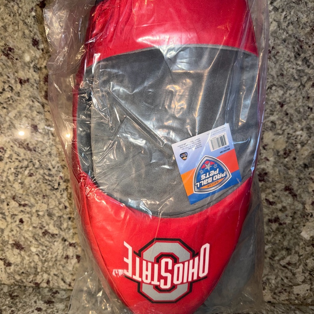 Ohio State University Theme Pet Dome Bed - Picture 8 of 10